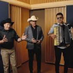 Trio Parada Dura